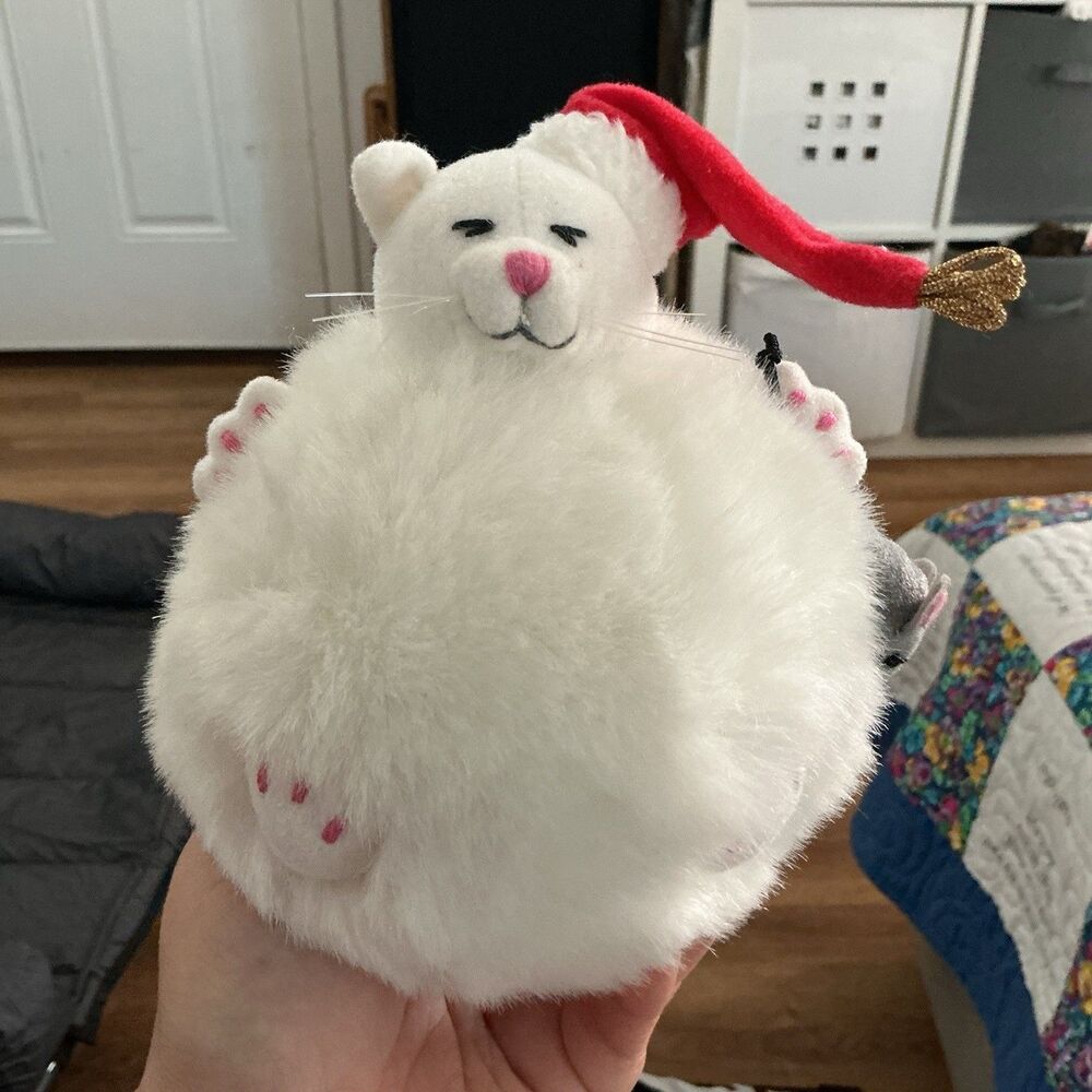 Furballs 6" Round White Kitty Cat Mouse Christmas Holiday Figi Graphics Plush
